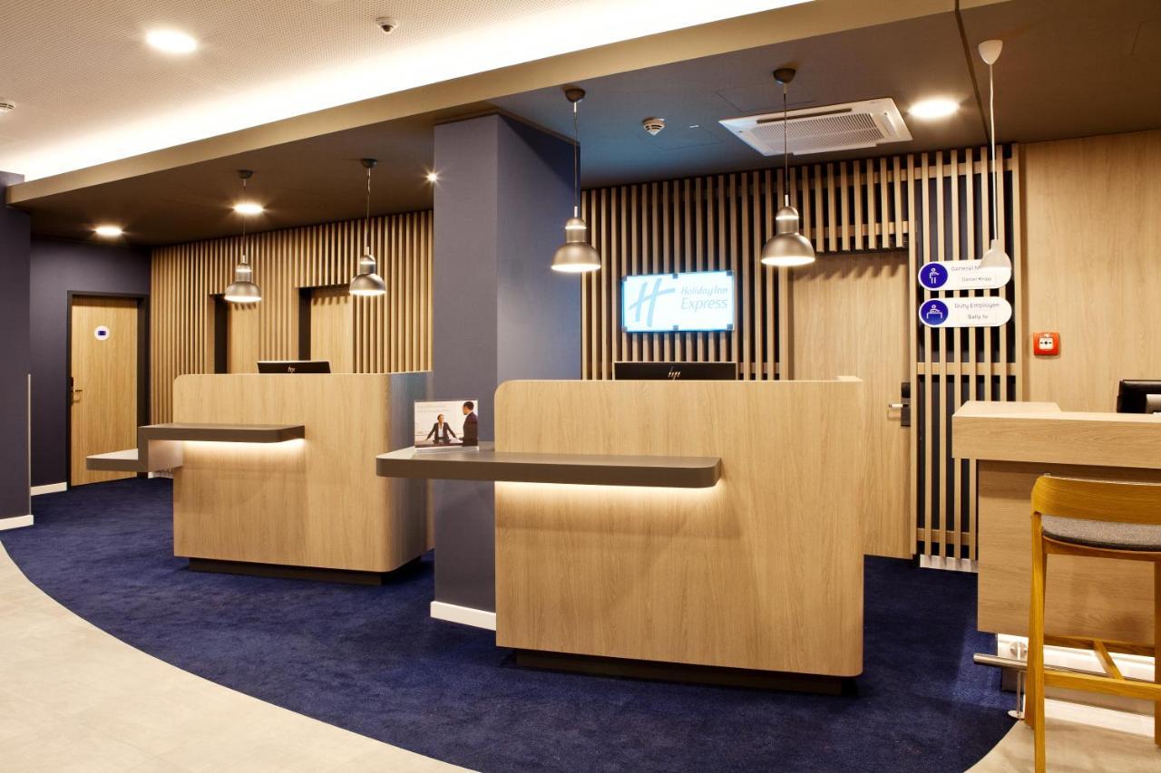 Holiday Inn Express Bochum By Ihg מראה חיצוני תמונה