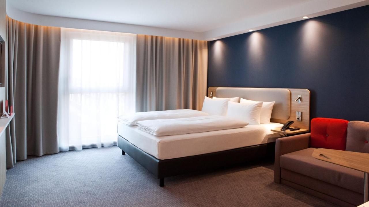 Holiday Inn Express Bochum By Ihg מראה חיצוני תמונה
