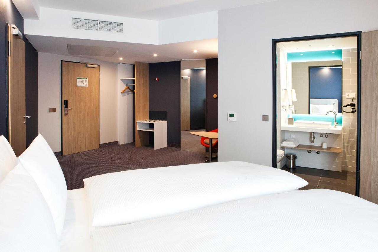 Holiday Inn Express Bochum By Ihg מראה חיצוני תמונה