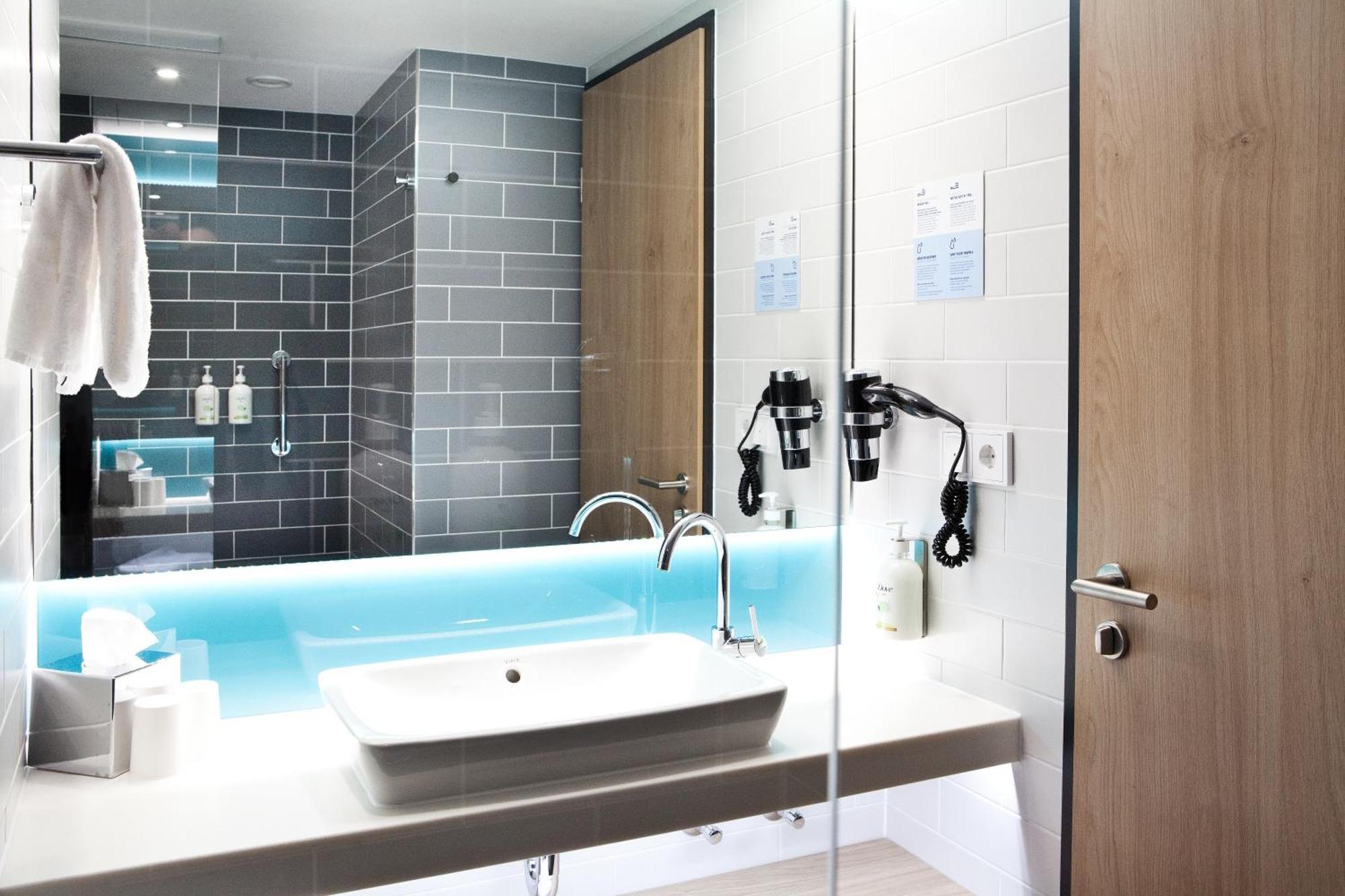 Holiday Inn Express Bochum By Ihg מראה חיצוני תמונה