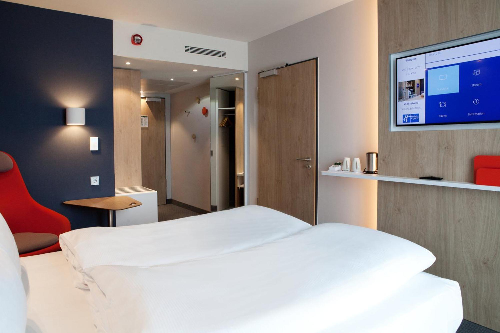 Holiday Inn Express Bochum By Ihg מראה חיצוני תמונה