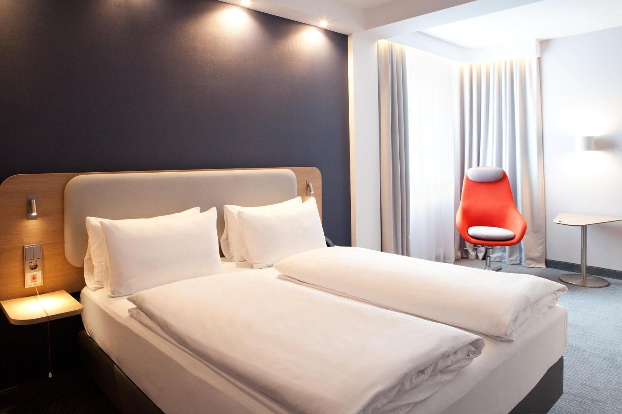Holiday Inn Express Bochum By Ihg מראה חיצוני תמונה
