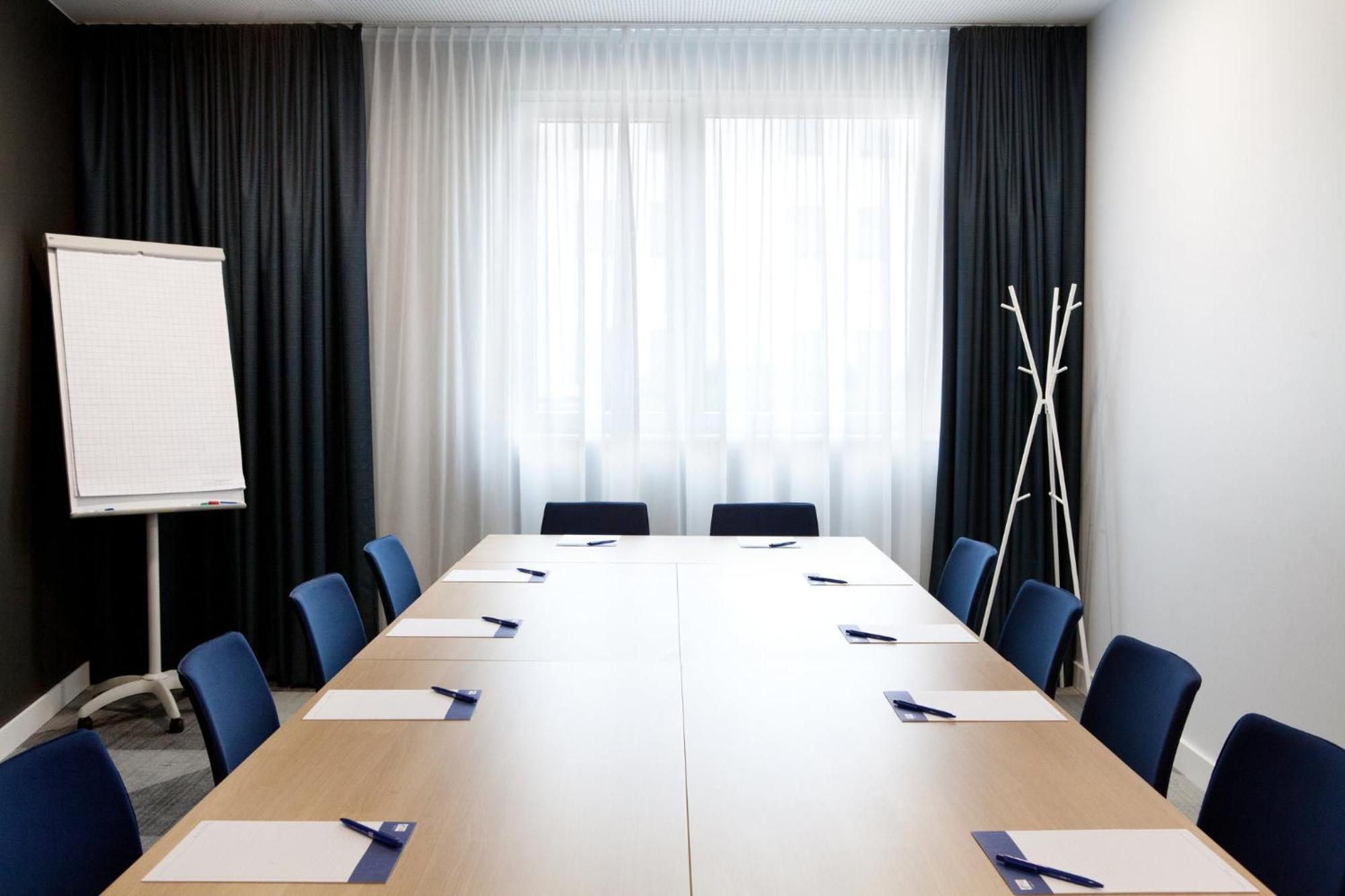 Holiday Inn Express Bochum By Ihg מראה חיצוני תמונה